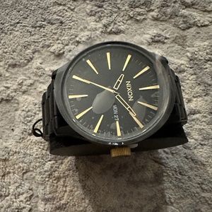 Nixon Sentry SS Matte Black and Gold - Brand New